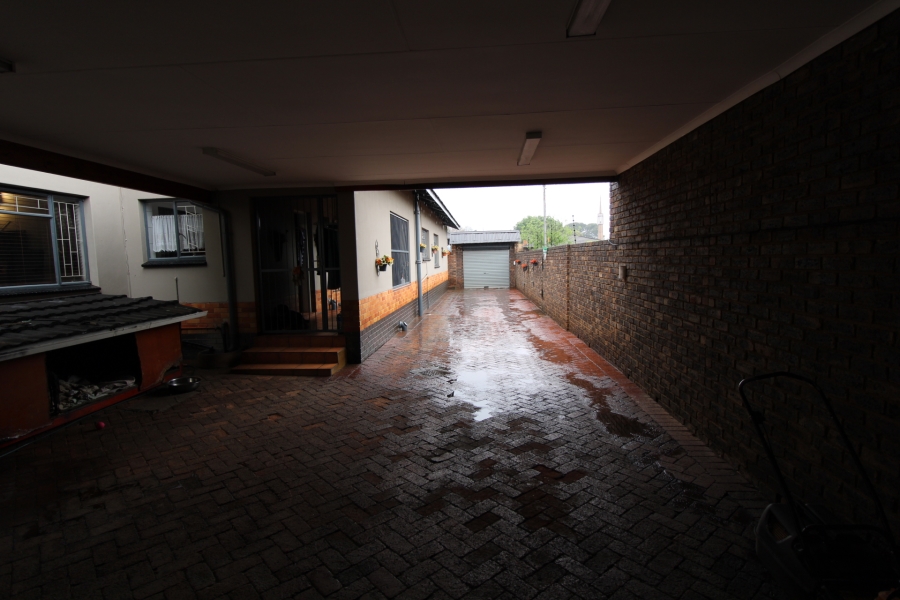 4 Bedroom Property for Sale in Wonderboom South Gauteng