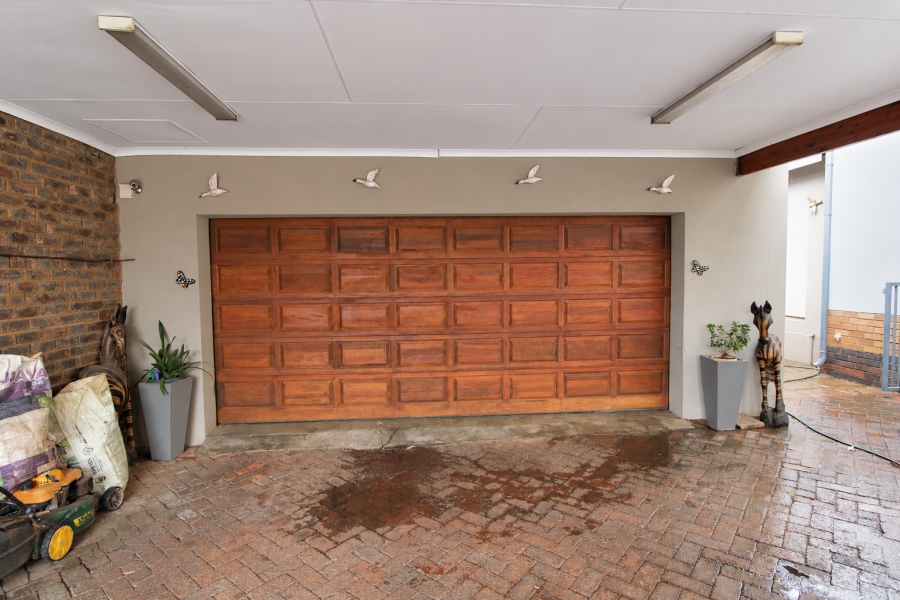 4 Bedroom Property for Sale in Wonderboom South Gauteng