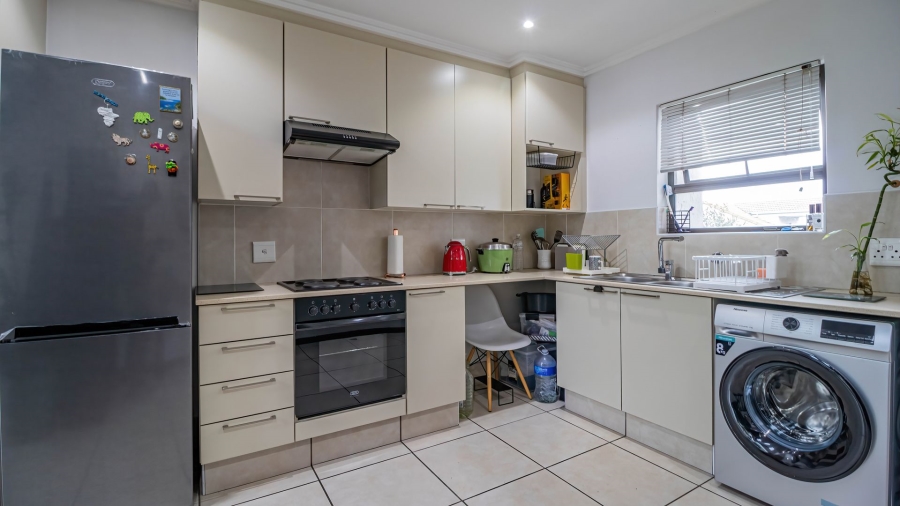 2 Bedroom Property for Sale in Sunninghill Gauteng