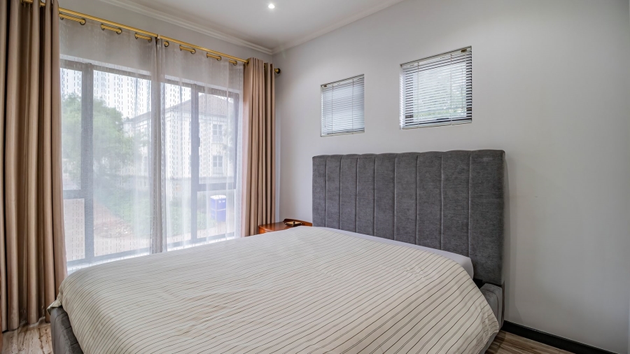 2 Bedroom Property for Sale in Sunninghill Gauteng