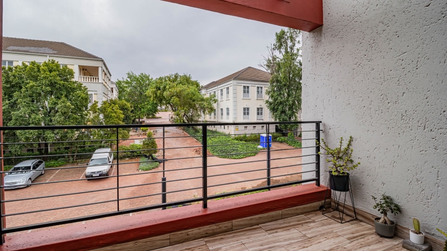 2 Bedroom Property for Sale in Sunninghill Gauteng