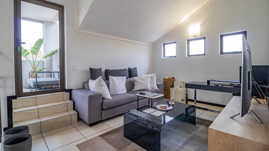 2 Bedroom Property for Sale in Sunninghill Gauteng