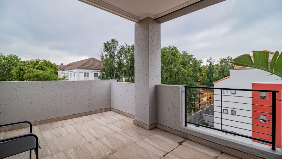 2 Bedroom Property for Sale in Sunninghill Gauteng