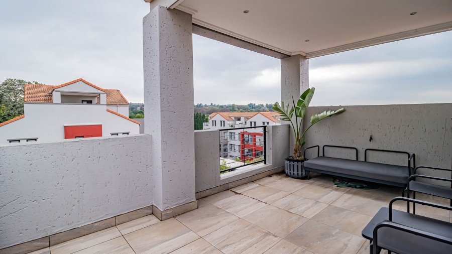 2 Bedroom Property for Sale in Sunninghill Gauteng