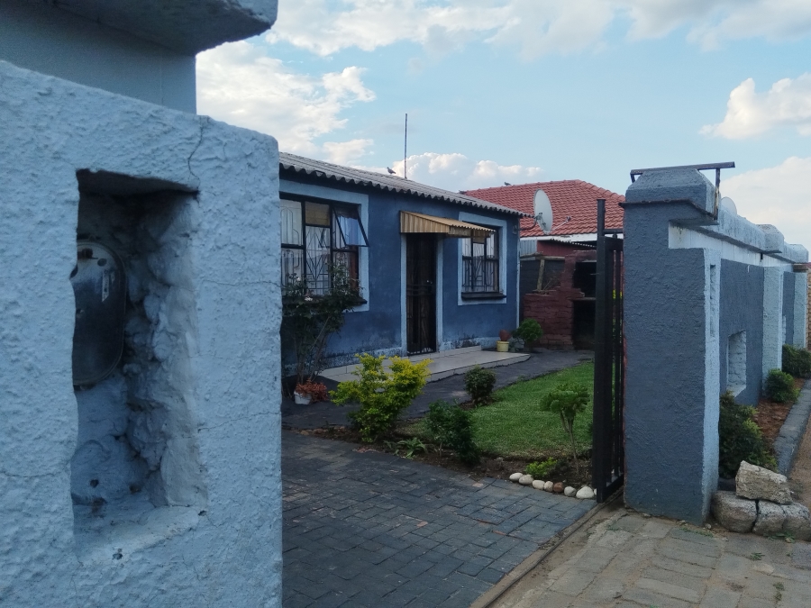2 Bedroom Property for Sale in Sharpeville Gauteng