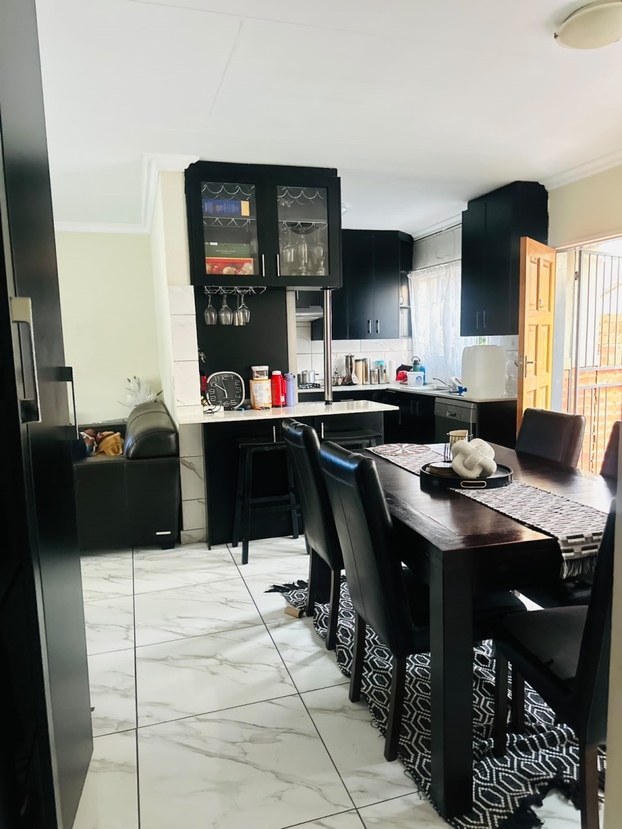 To Let 3 Bedroom Property for Rent in Montana Gauteng