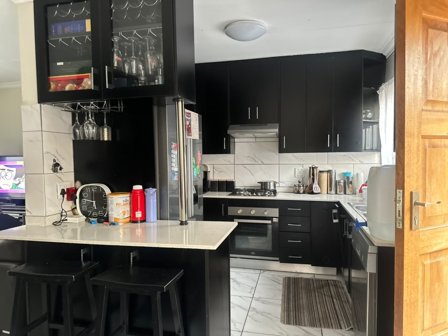 To Let 3 Bedroom Property for Rent in Montana Gauteng