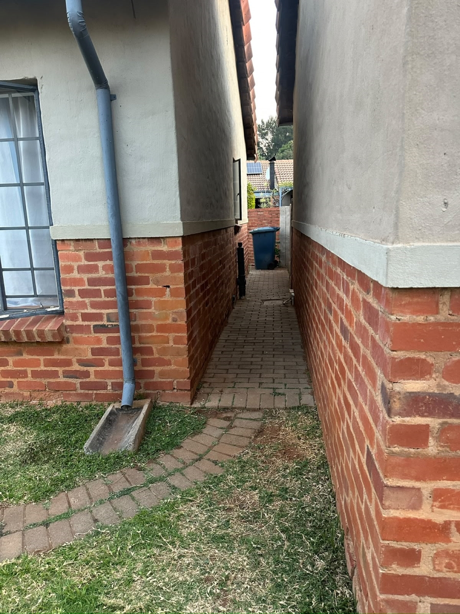 To Let 3 Bedroom Property for Rent in Montana Gauteng