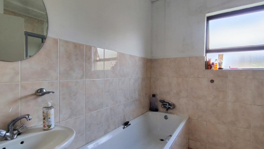 2 Bedroom Property for Sale in Parkrand Gauteng