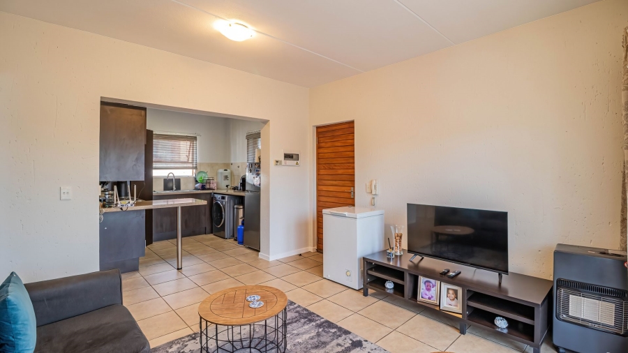 2 Bedroom Property for Sale in Douglasdale Gauteng