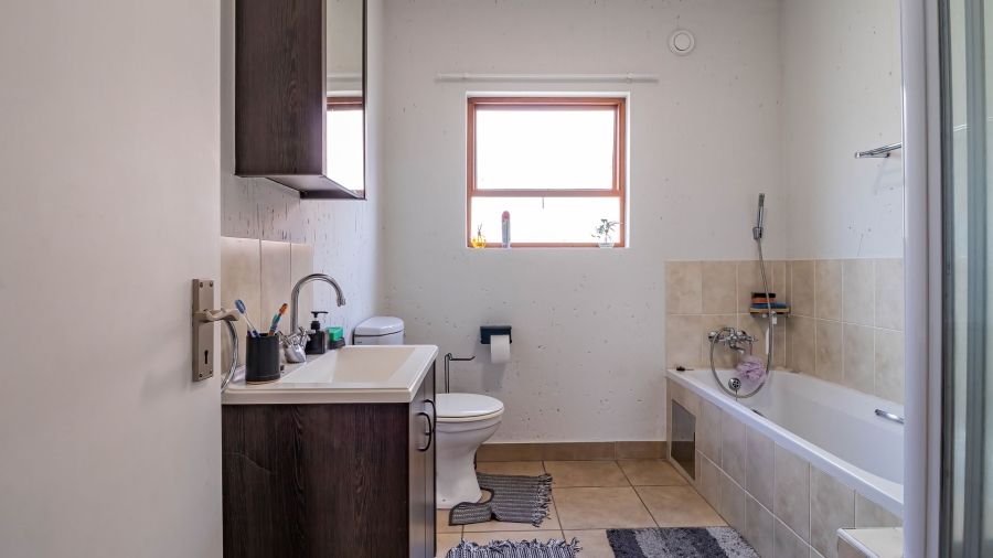 2 Bedroom Property for Sale in Douglasdale Gauteng