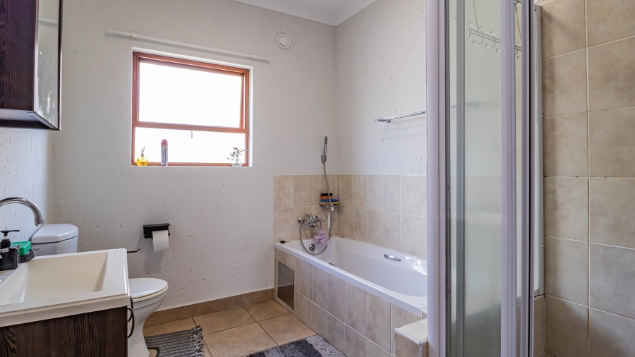 2 Bedroom Property for Sale in Douglasdale Gauteng