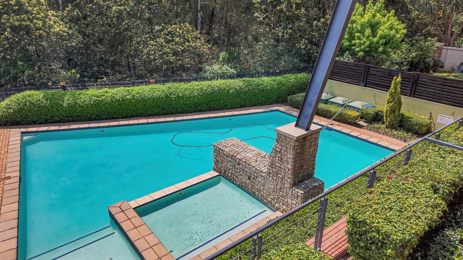 2 Bedroom Property for Sale in Douglasdale Gauteng