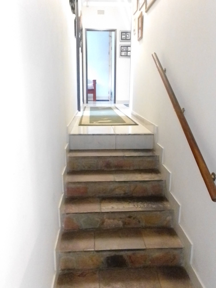 3 Bedroom Property for Sale in Mondeor Gauteng