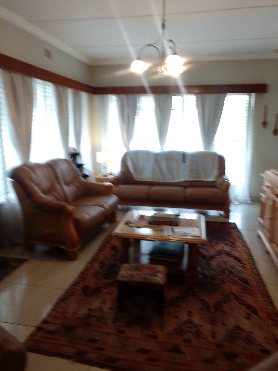 3 Bedroom Property for Sale in Mondeor Gauteng