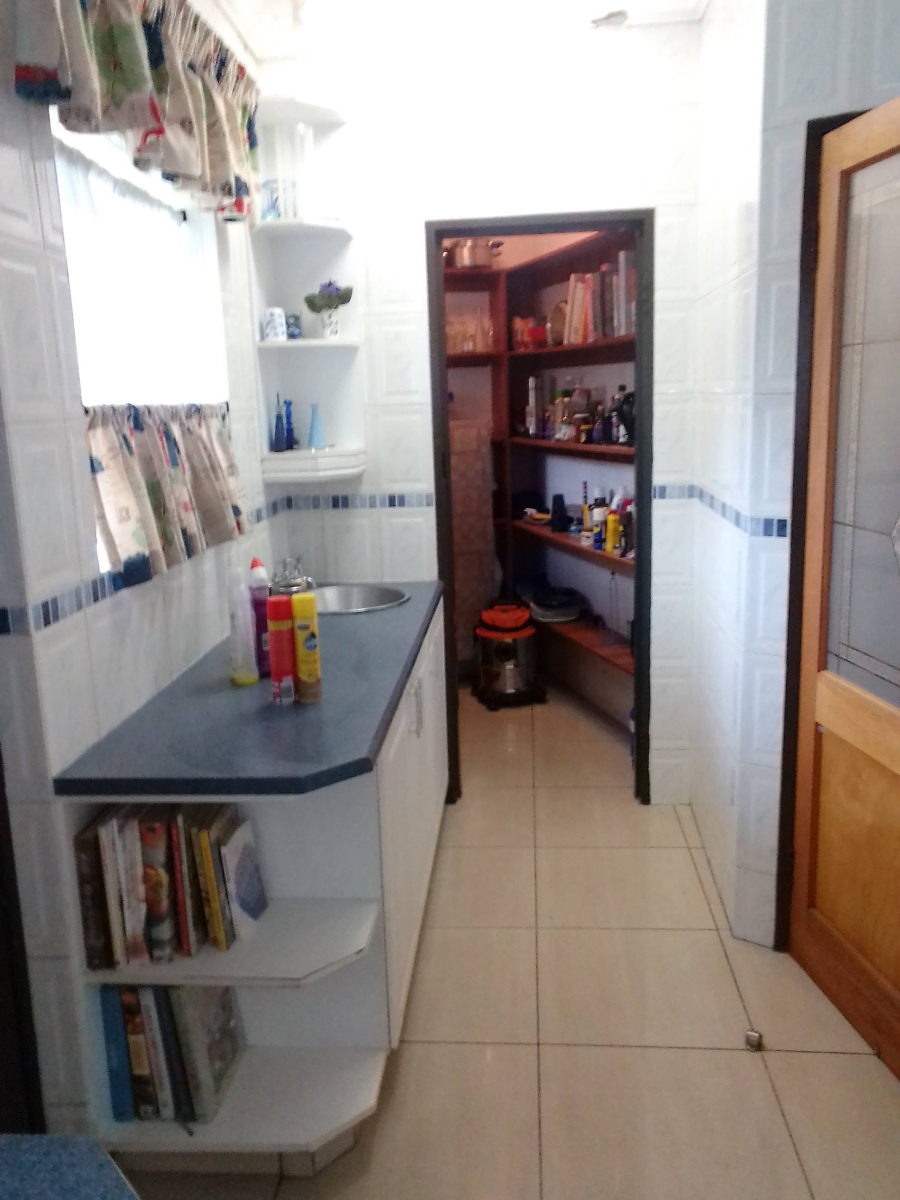 3 Bedroom Property for Sale in Mondeor Gauteng