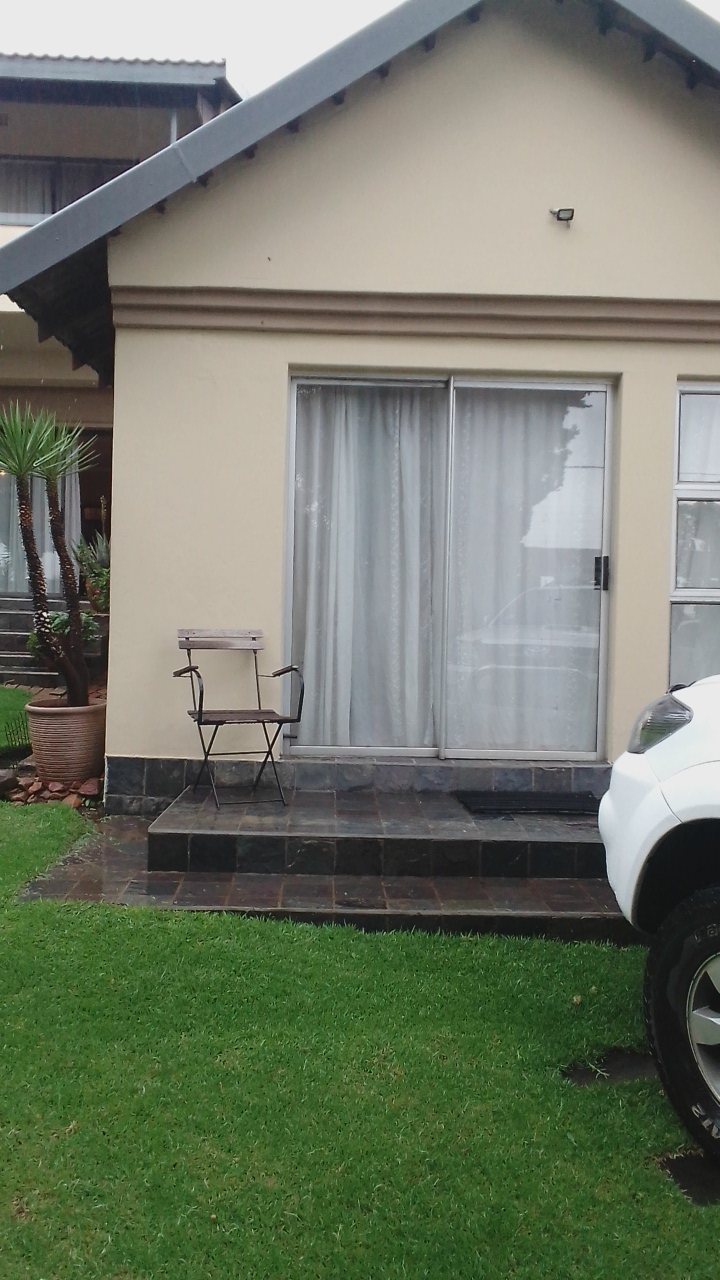 3 Bedroom Property for Sale in Mondeor Gauteng