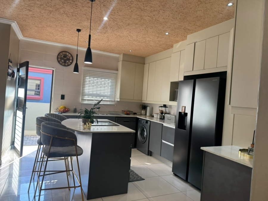 3 Bedroom Property for Sale in Doreg A H Gauteng
