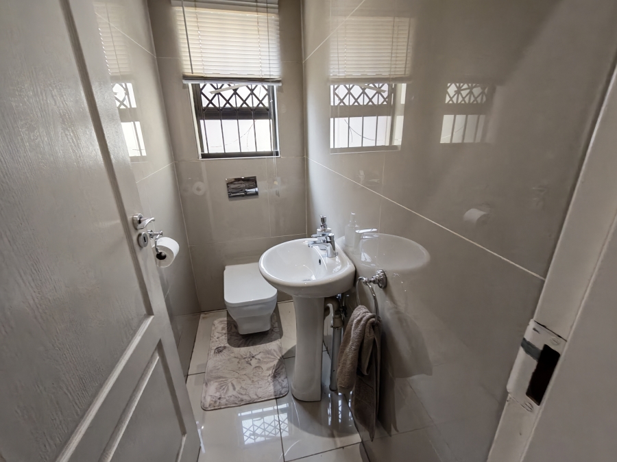 3 Bedroom Property for Sale in Doreg A H Gauteng
