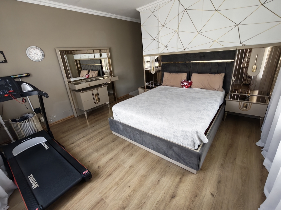 3 Bedroom Property for Sale in Doreg A H Gauteng