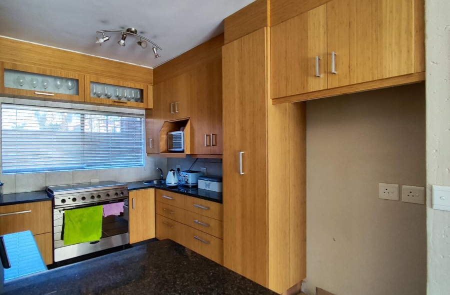 4 Bedroom Property for Sale in Glen Marais Gauteng
