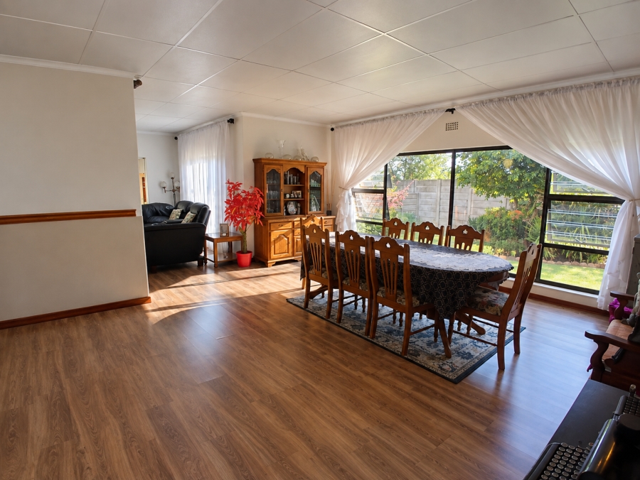 4 Bedroom Property for Sale in Three Rivers East Gauteng