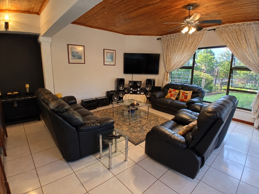 4 Bedroom Property for Sale in Three Rivers East Gauteng