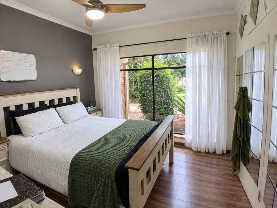 4 Bedroom Property for Sale in Three Rivers East Gauteng
