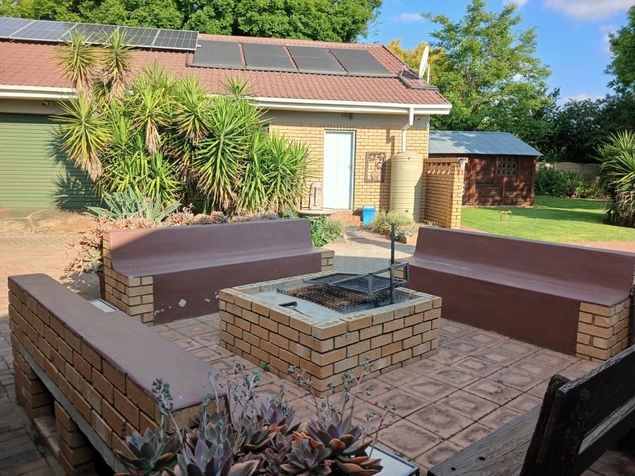 4 Bedroom Property for Sale in Three Rivers East Gauteng
