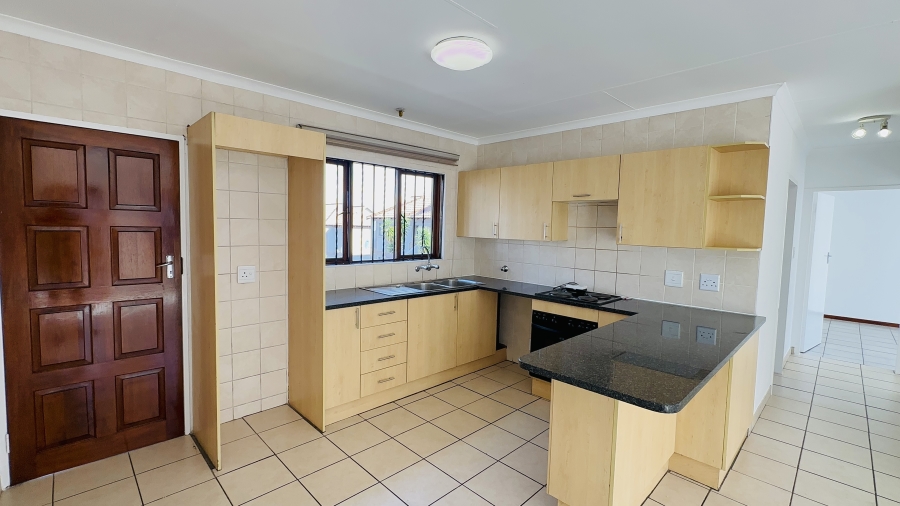 2 Bedroom Property for Sale in Helderwyk Gauteng