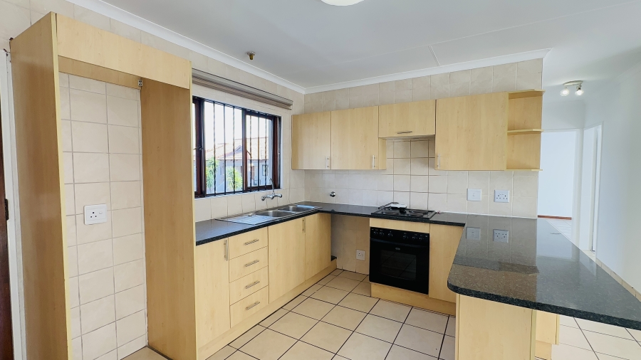 2 Bedroom Property for Sale in Helderwyk Gauteng
