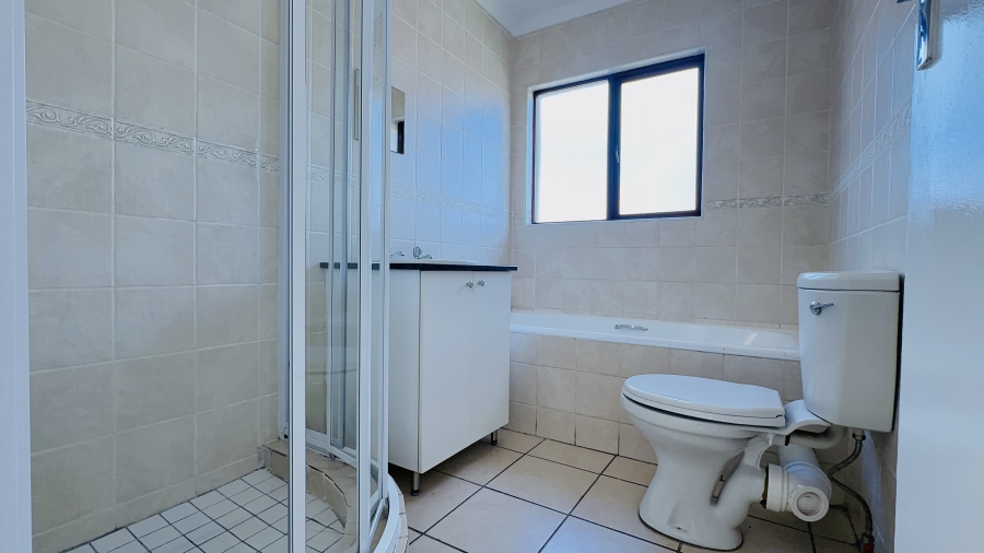 2 Bedroom Property for Sale in Helderwyk Gauteng