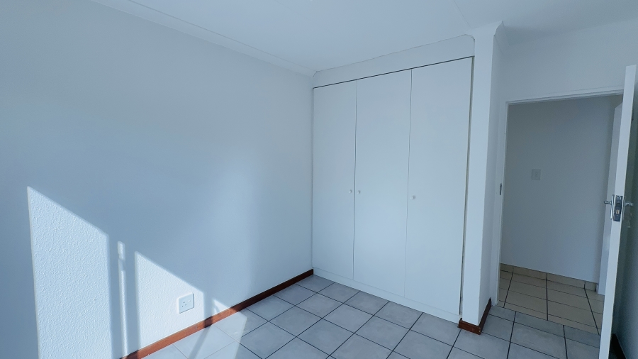 2 Bedroom Property for Sale in Helderwyk Gauteng