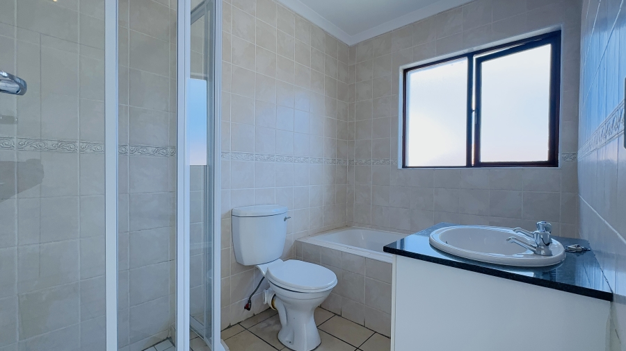 2 Bedroom Property for Sale in Helderwyk Gauteng