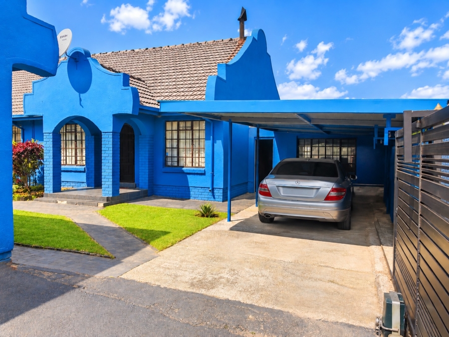 3 Bedroom Property for Sale in Crystal Park Gauteng