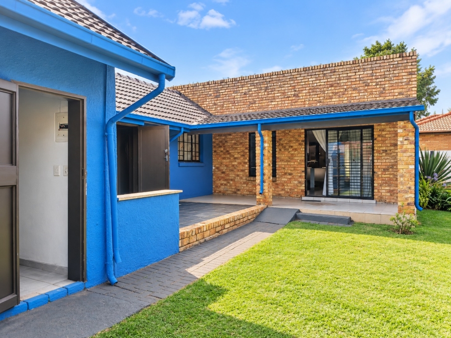 3 Bedroom Property for Sale in Crystal Park Gauteng