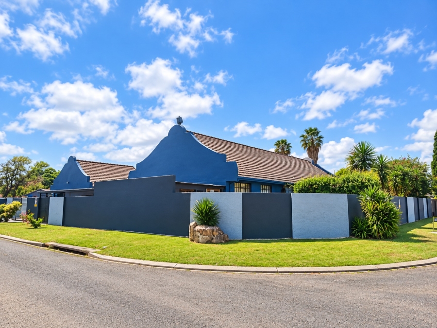 3 Bedroom Property for Sale in Crystal Park Gauteng
