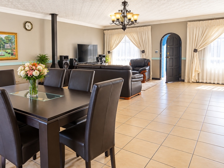 3 Bedroom Property for Sale in Crystal Park Gauteng