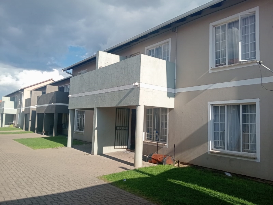 2 Bedroom Property for Sale in Comet Gauteng