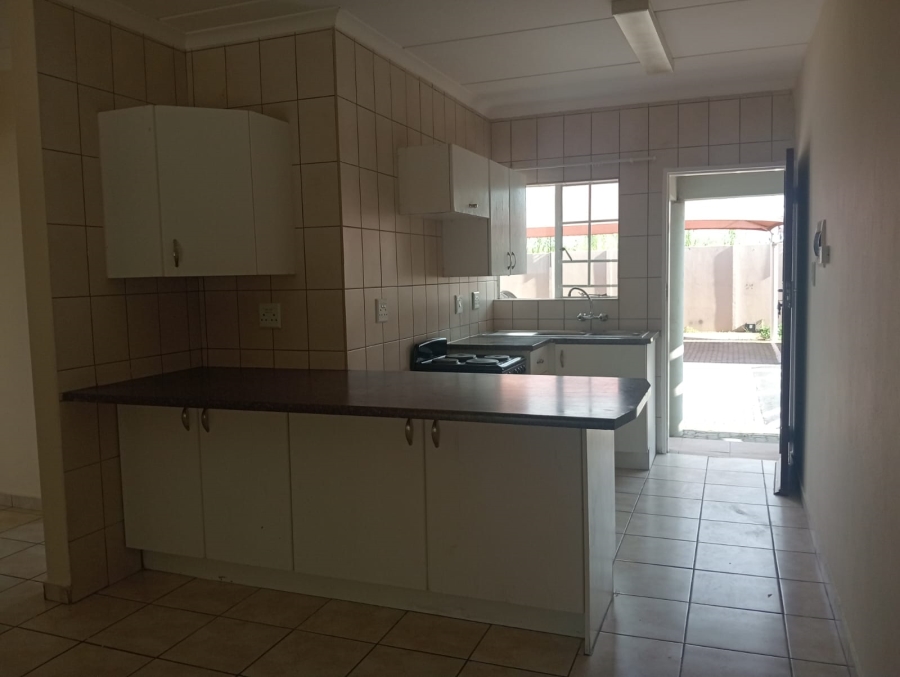 2 Bedroom Property for Sale in Comet Gauteng