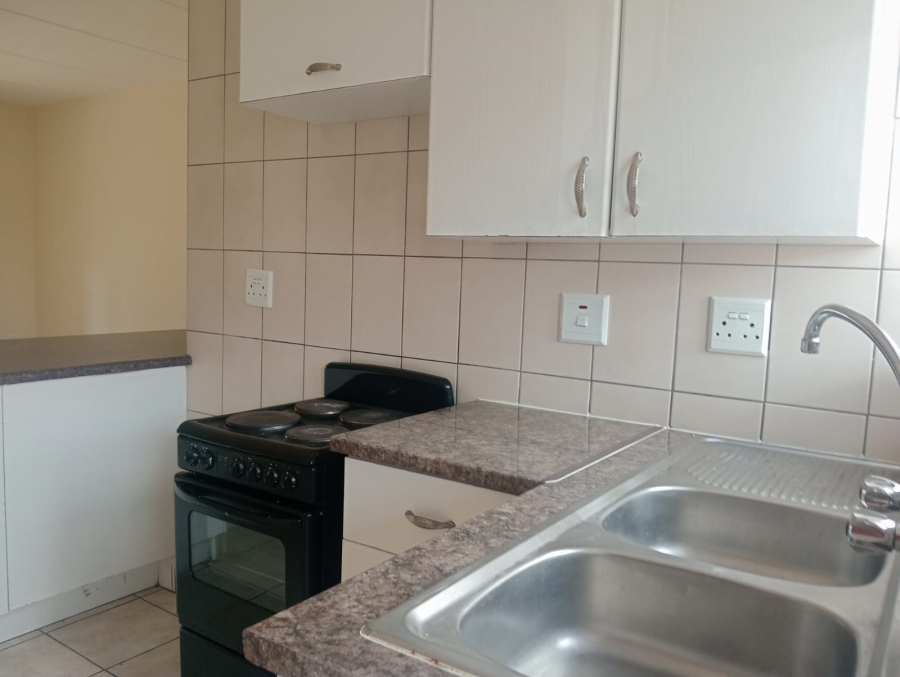 2 Bedroom Property for Sale in Comet Gauteng