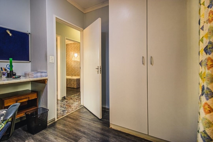 3 Bedroom Property for Sale in Glen Marais Gauteng