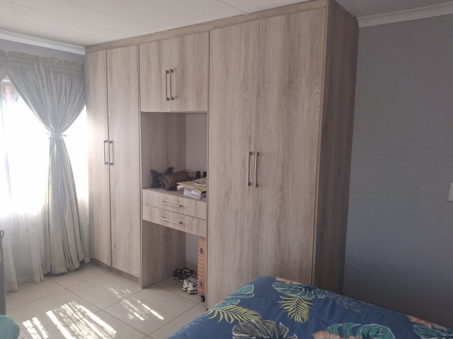 3 Bedroom Property for Sale in Vosloorus Ext 3 Gauteng