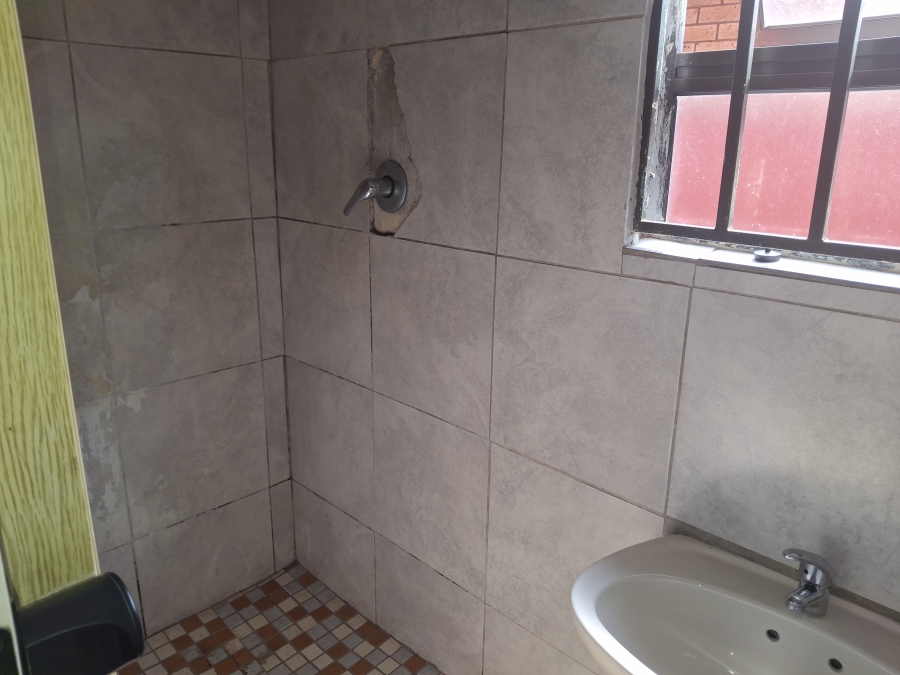 3 Bedroom Property for Sale in Vosloorus Ext 3 Gauteng