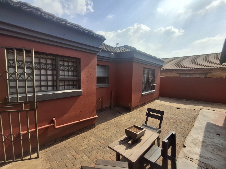 3 Bedroom Property for Sale in Vosloorus Ext 3 Gauteng
