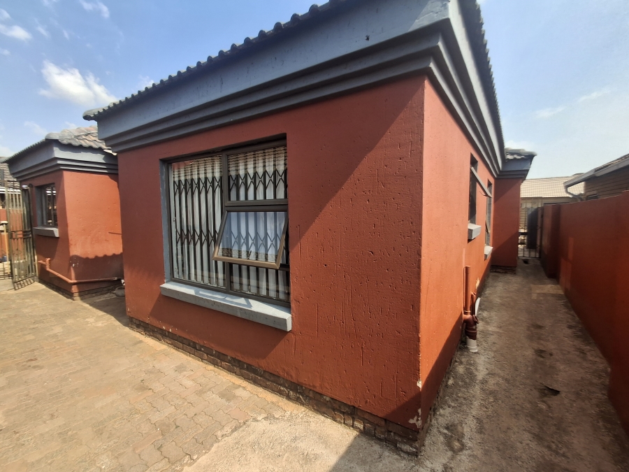 3 Bedroom Property for Sale in Vosloorus Ext 3 Gauteng