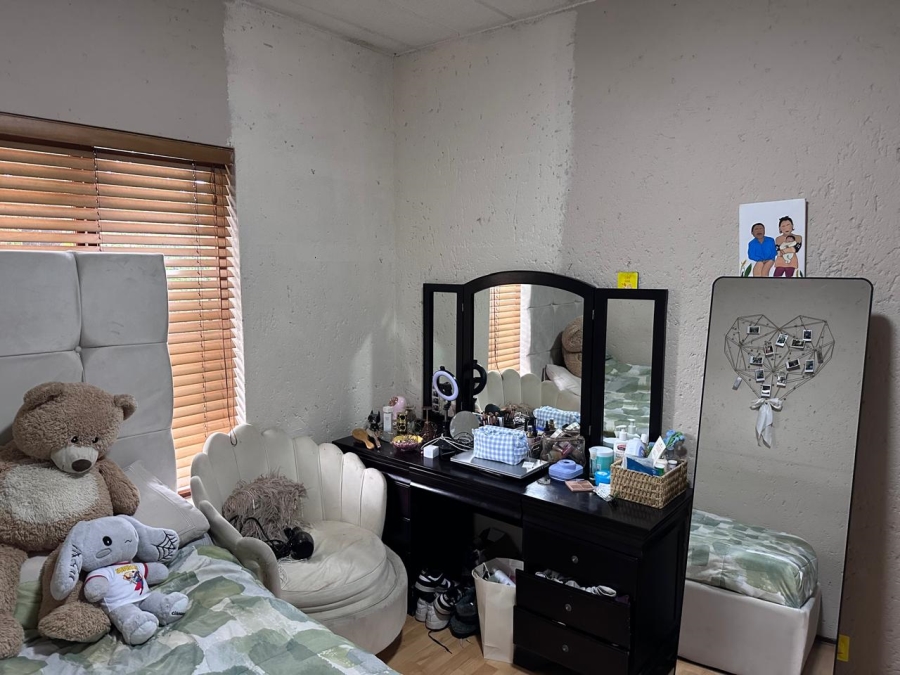 2 Bedroom Property for Sale in Sunninghill Gauteng