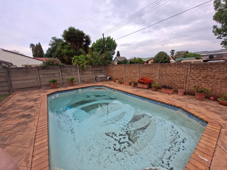 3 Bedroom Property for Sale in Klopperpark Gauteng