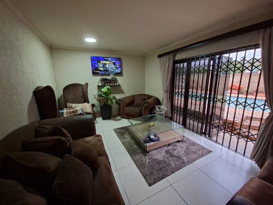 3 Bedroom Property for Sale in Klopperpark Gauteng