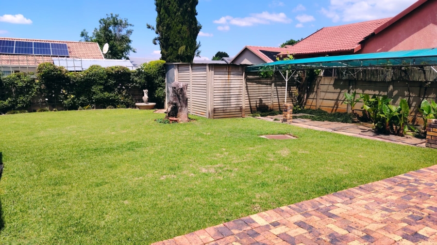 To Let 3 Bedroom Property for Rent in Vanderbijlpark SE 6 Gauteng